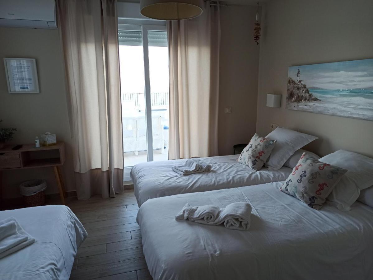 Punta Carnero Hostal アルヘシラス エクステリア 写真