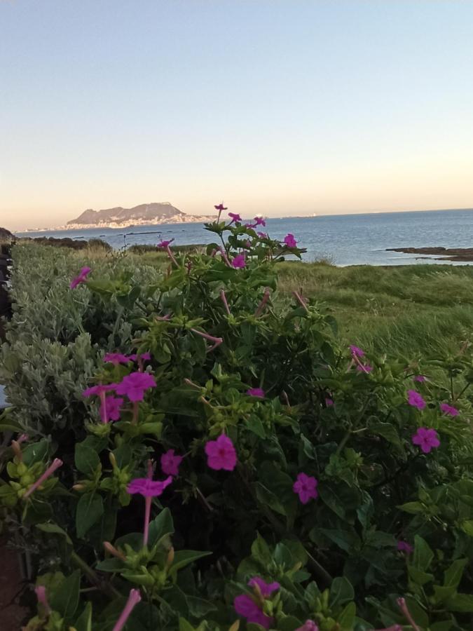 Punta Carnero Hostal アルヘシラス エクステリア 写真