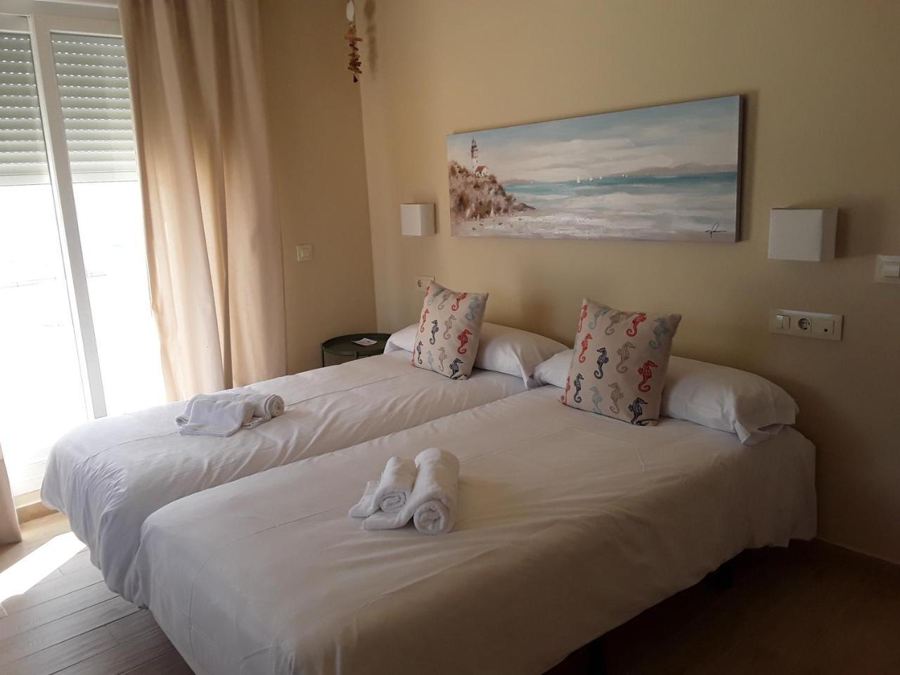 Punta Carnero Hostal アルヘシラス エクステリア 写真